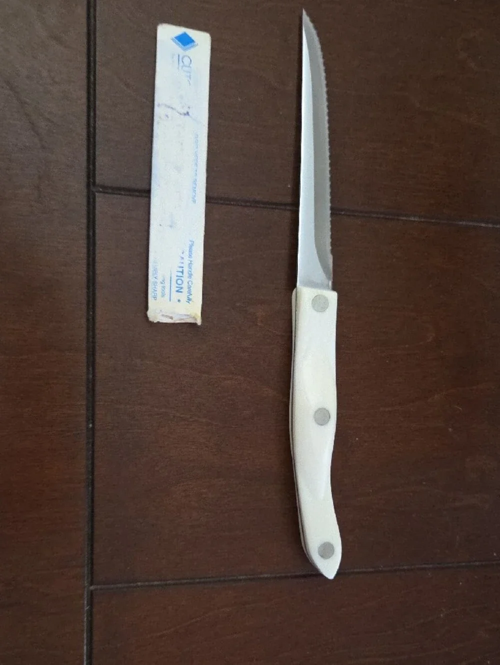 Cutco White Serrated Trim Knife With Pearl Handle